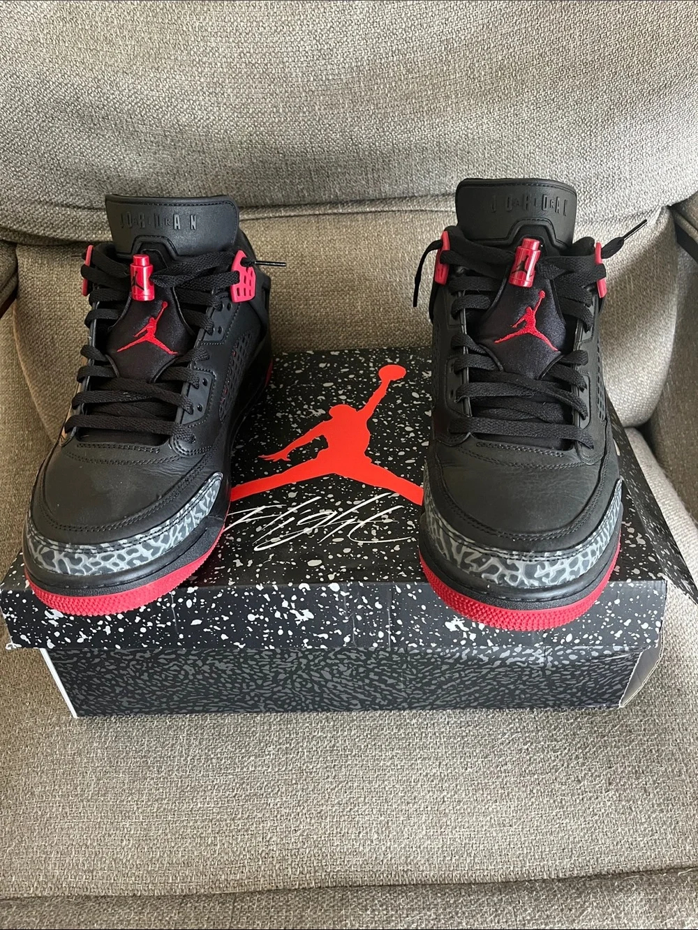 Jordan Men's Sneakers - Black & Red